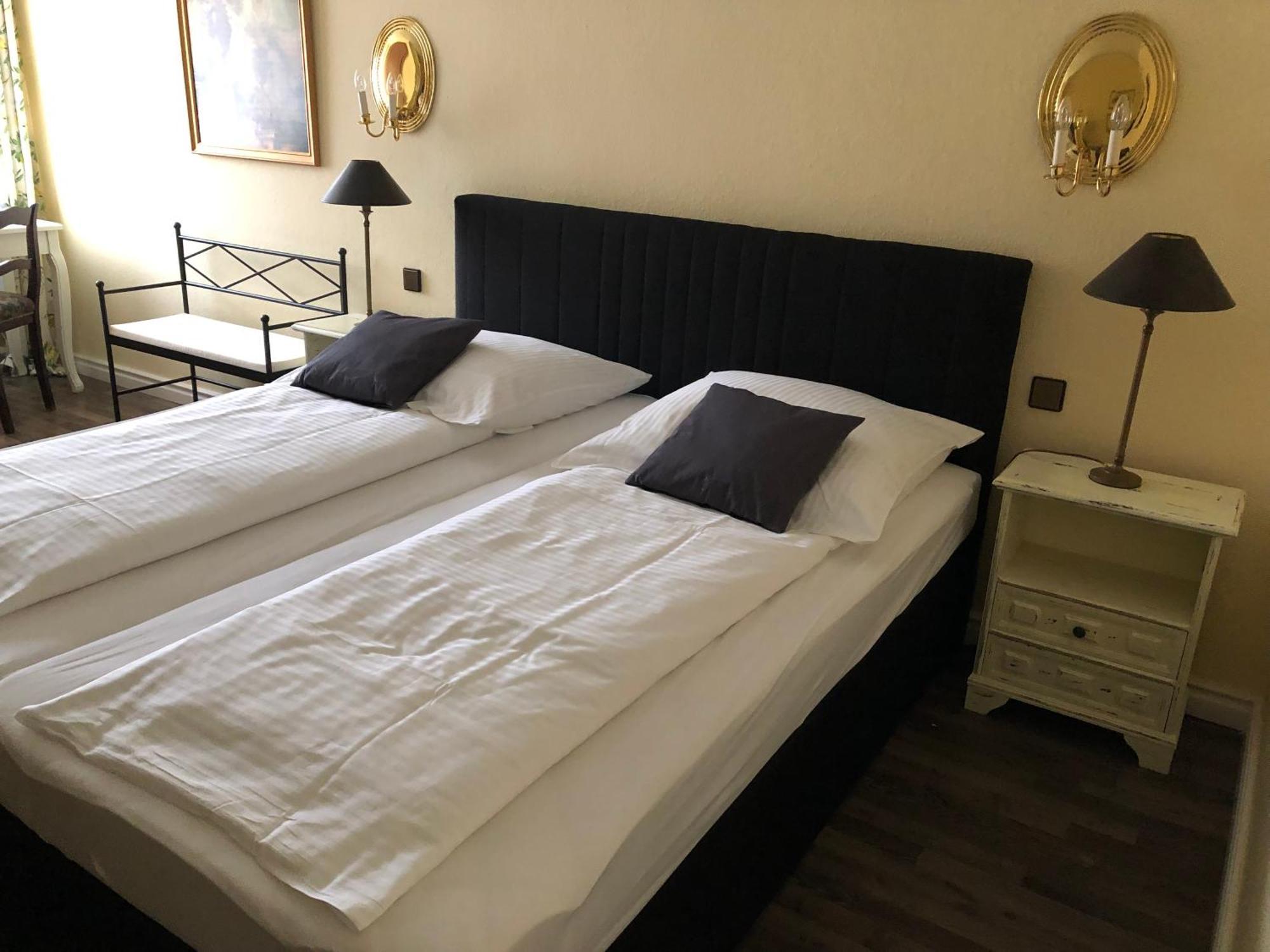 Schoekel'S Hotel Und Restaurant Elze Екстериор снимка