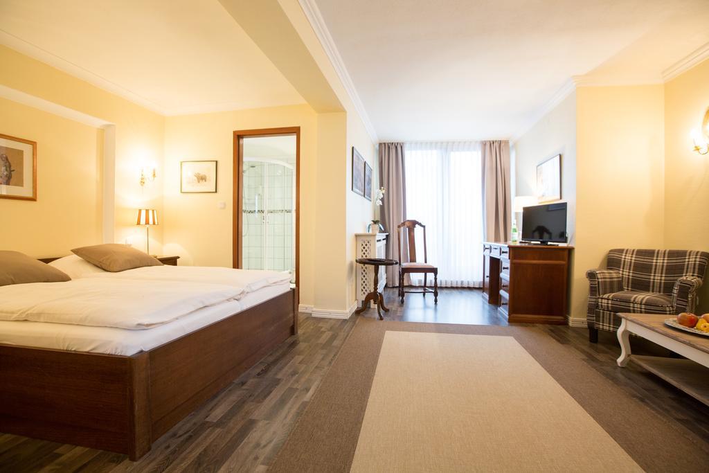Schoekel'S Hotel Und Restaurant Elze Екстериор снимка